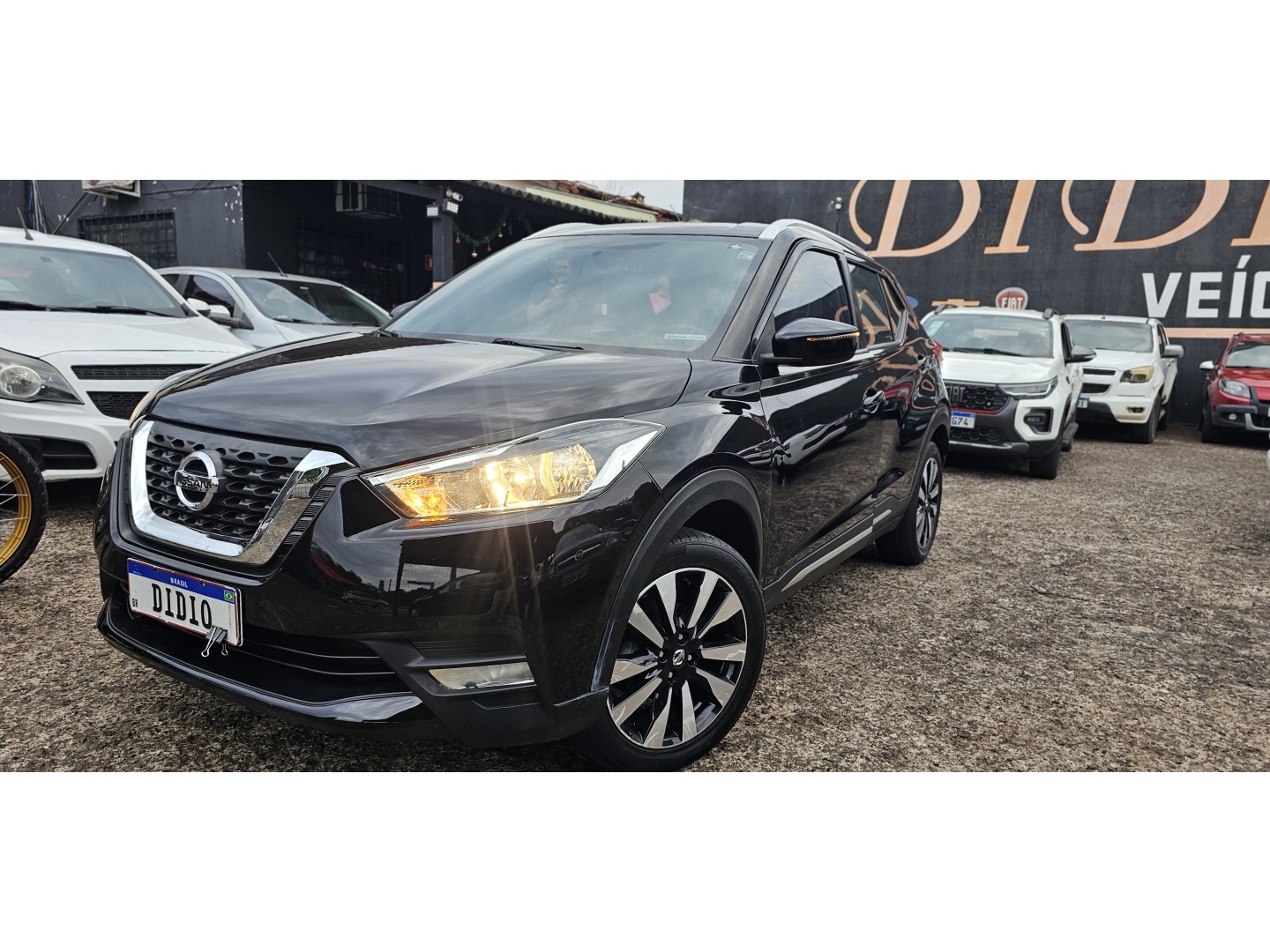 NISSAN KICKS