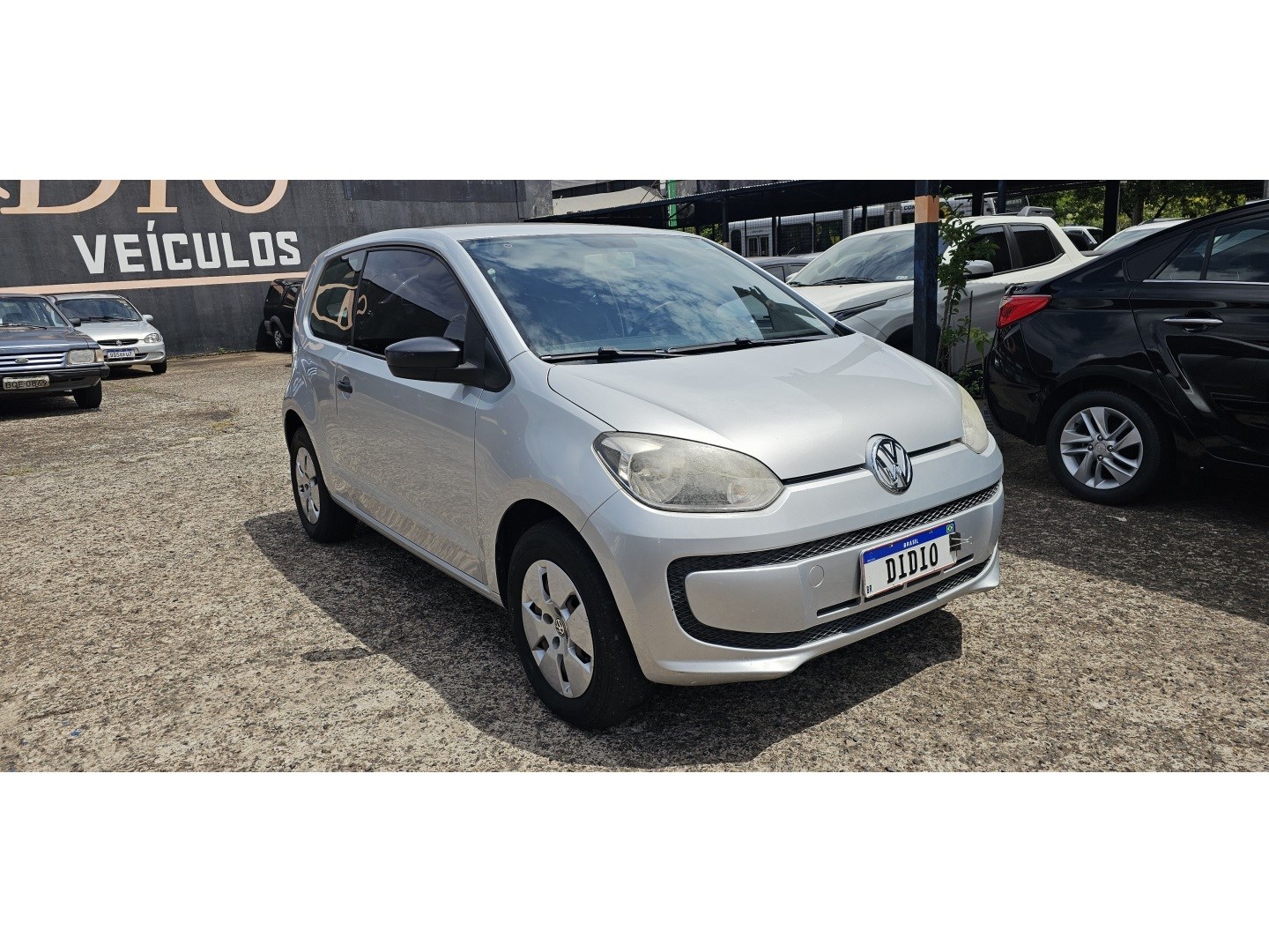 VOLKSWAGEN UP