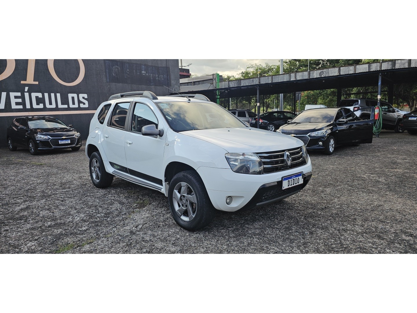 RENAULT DUSTER