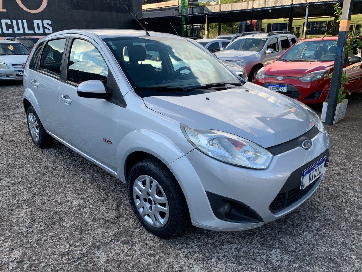 FORD FIESTA 1.6 ROCAM HATCH 8V FLEX 4P MANUAL