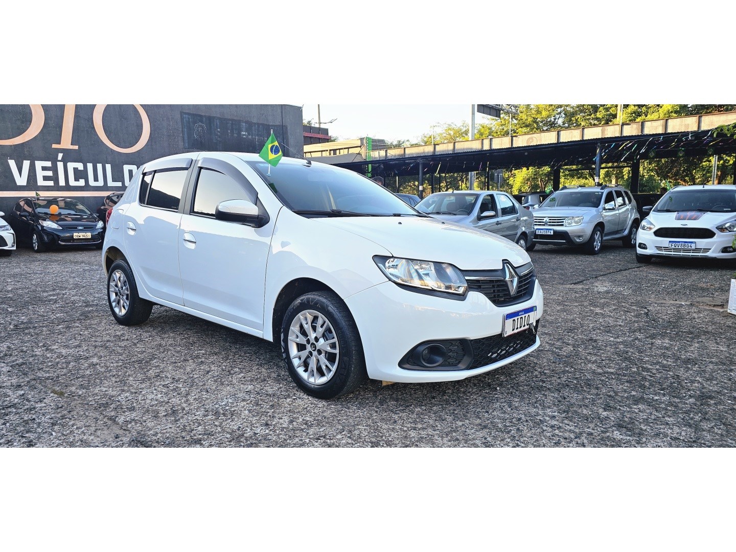 RENAULT SANDERO