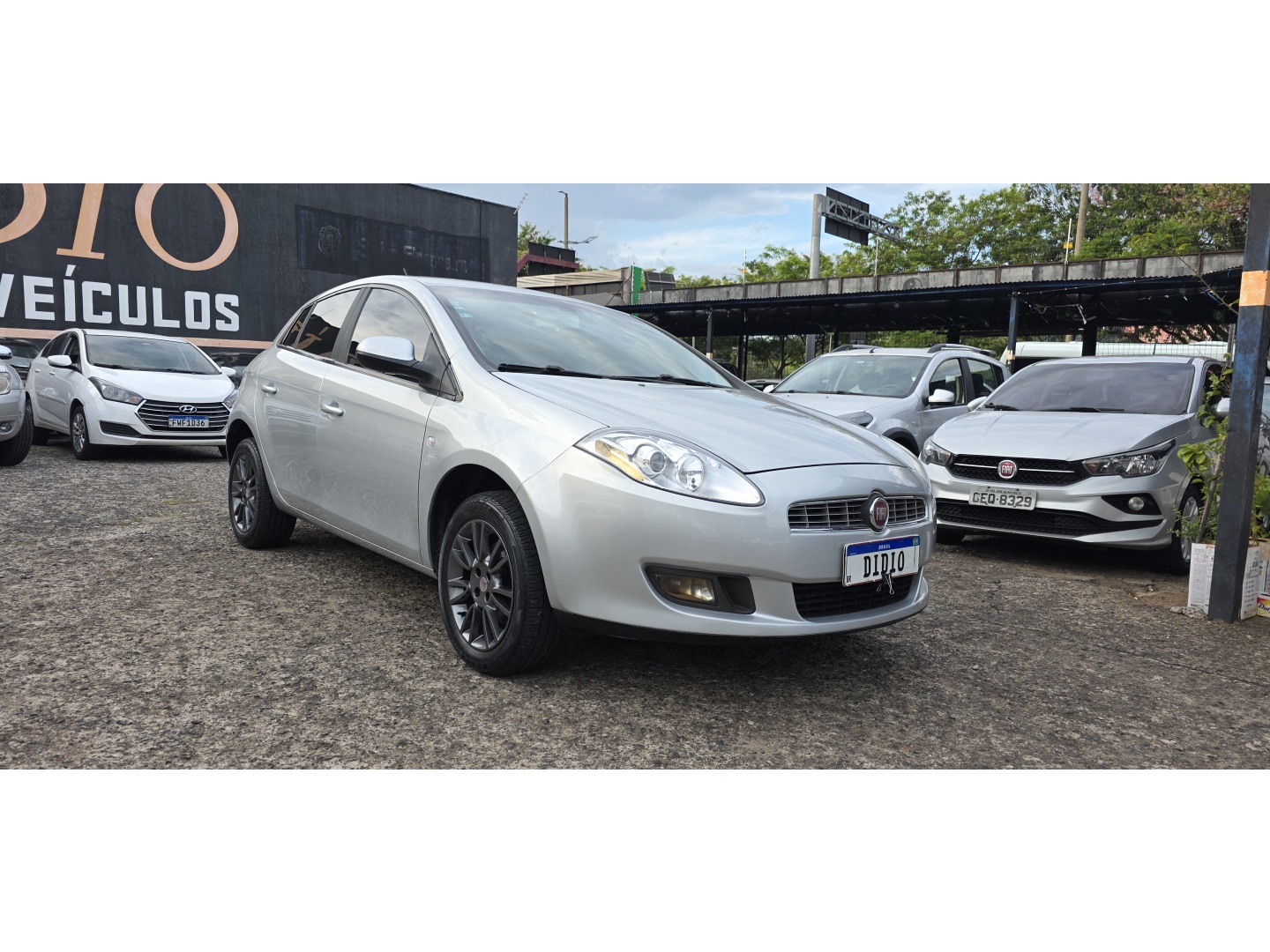 FIAT BRAVO 1.8 ESSENCE 16V FLEX 4P MANUAL