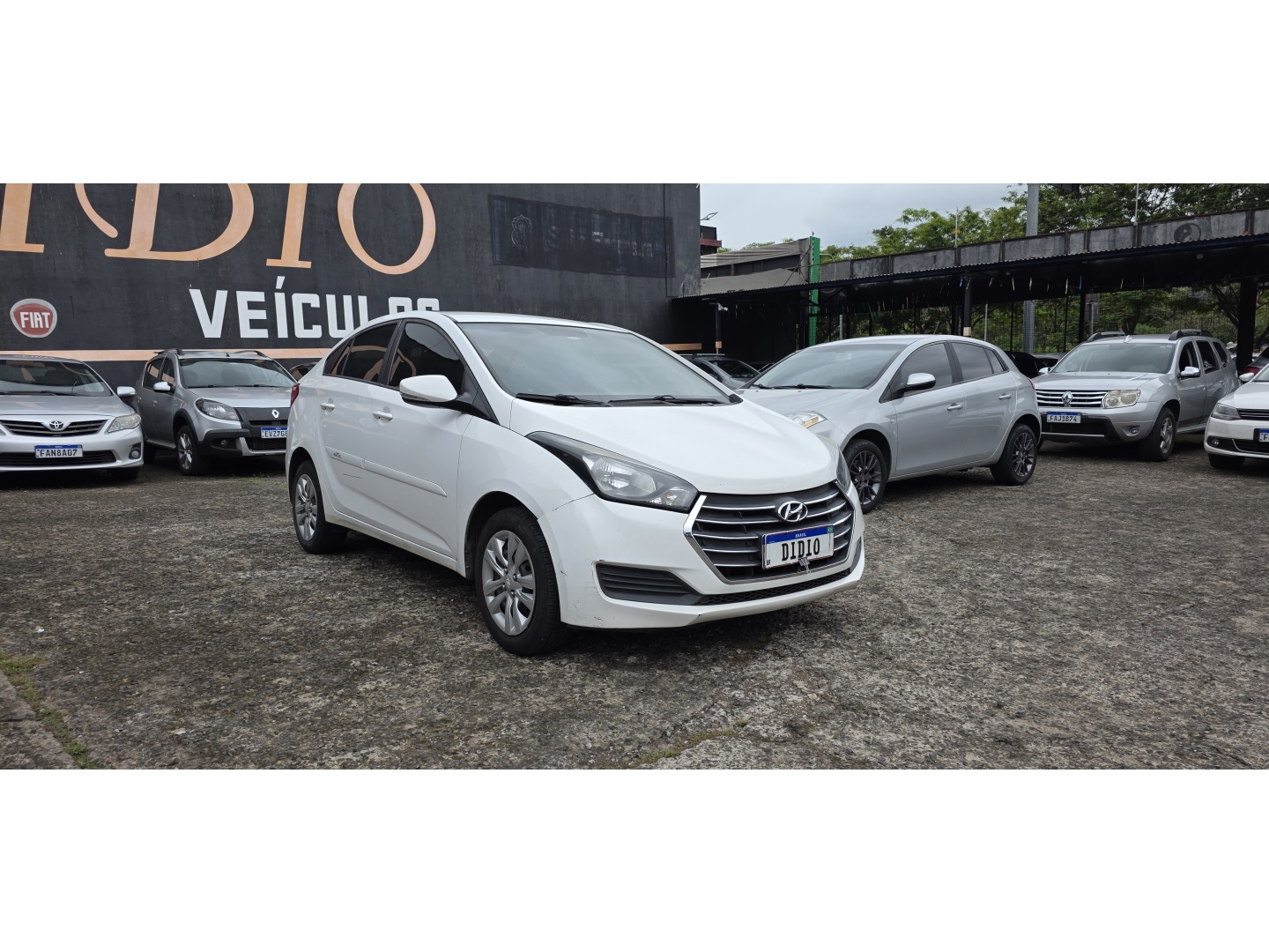 HYUNDAI HB20S