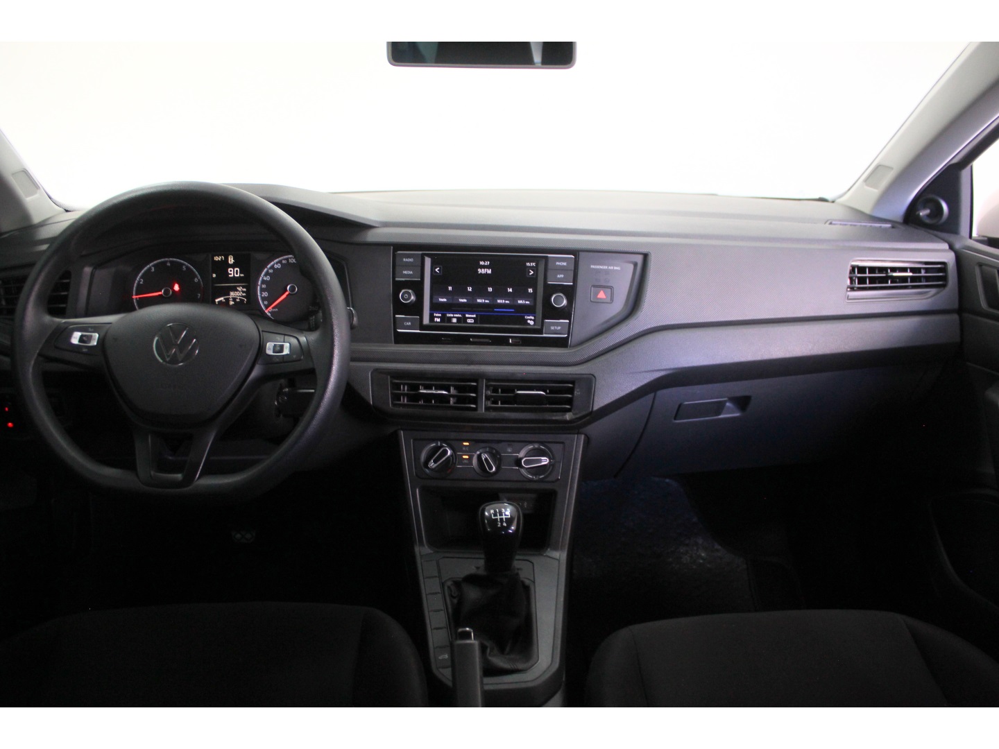 Volkswagen Polo 1.0 MPI Manual - foto 7