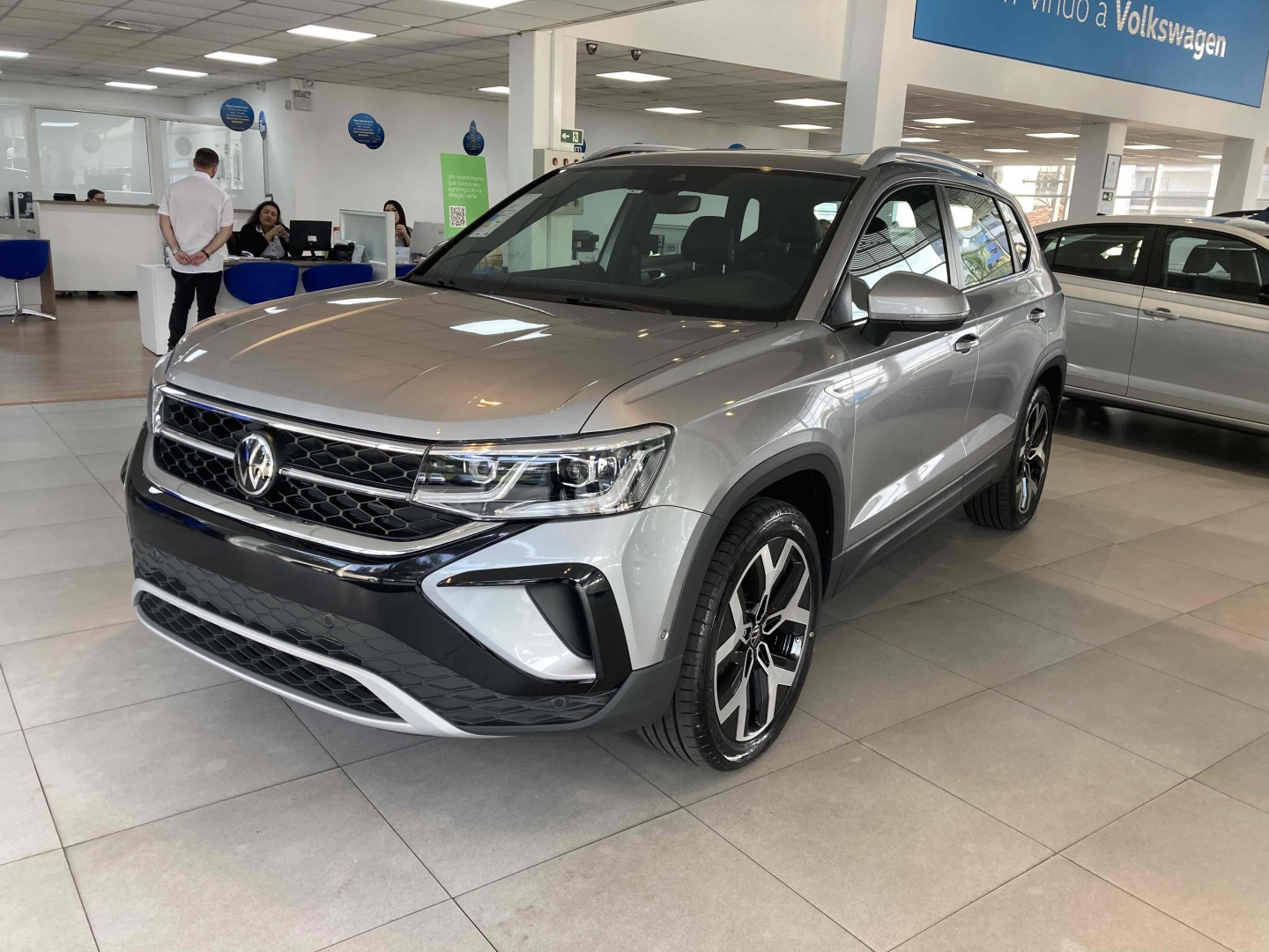 VOLKSWAGEN TAOS