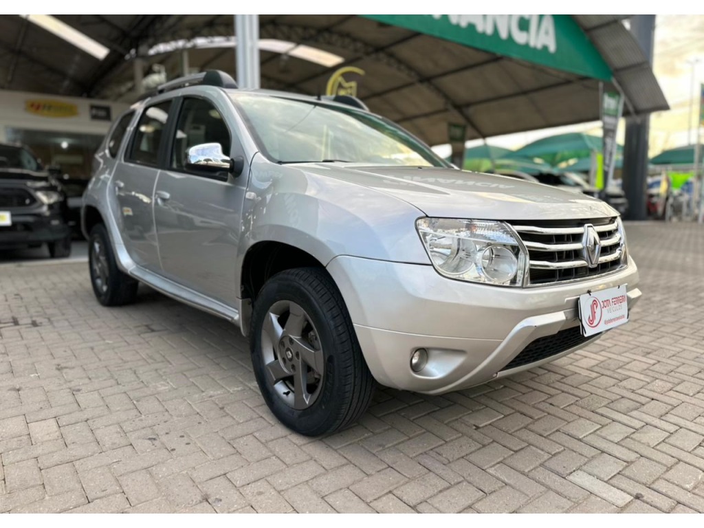 RENAULT DUSTER