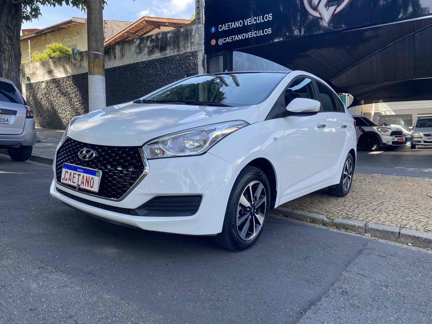 HYUNDAI HB20S
