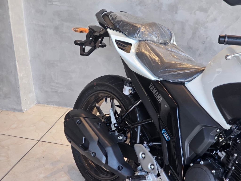 YAMAHA FZ25 FAZER CONNECTED ABS
