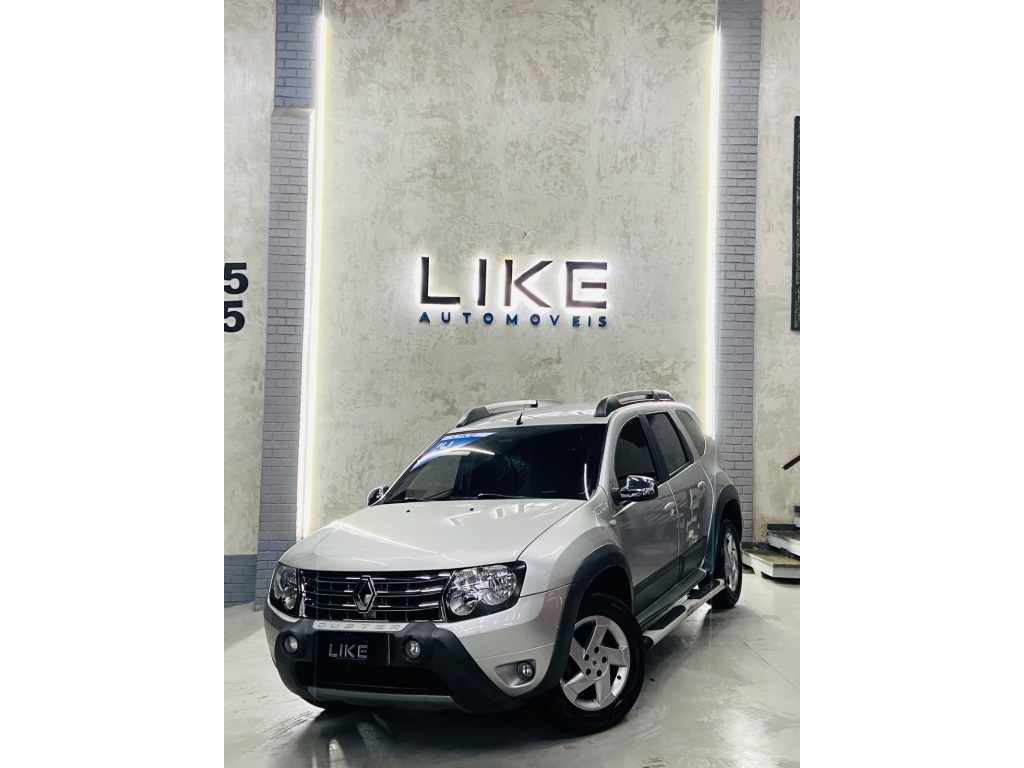 RENAULT DUSTER