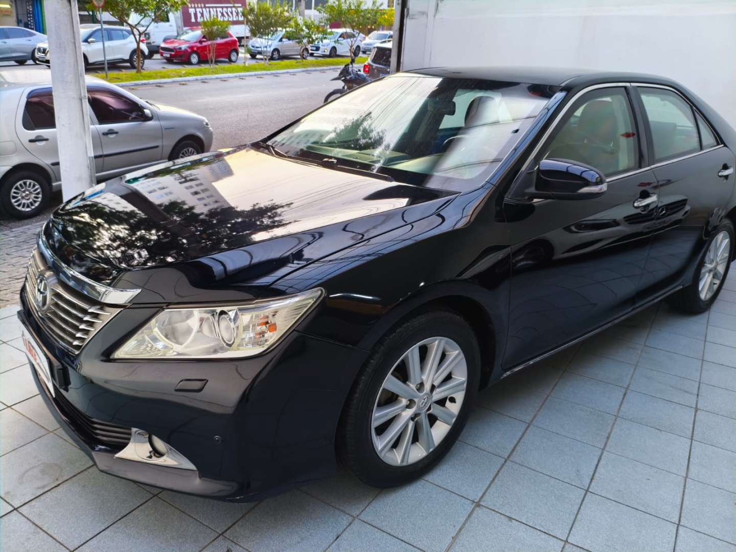 TOYOTA CAMRY