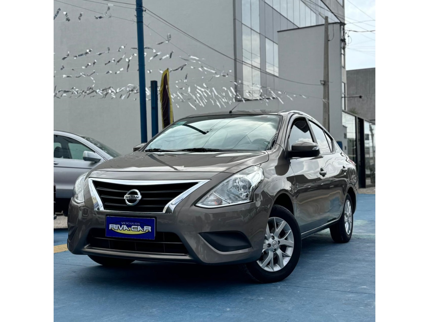 NISSAN VERSA