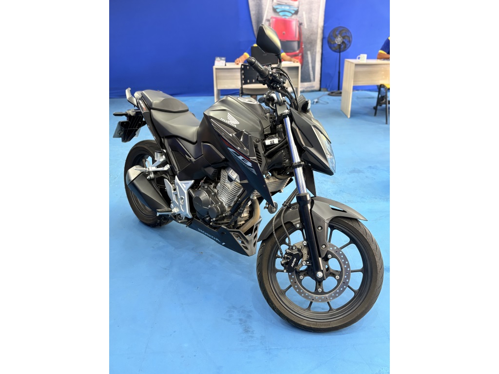 HONDA CB 300F TWISTER CBS