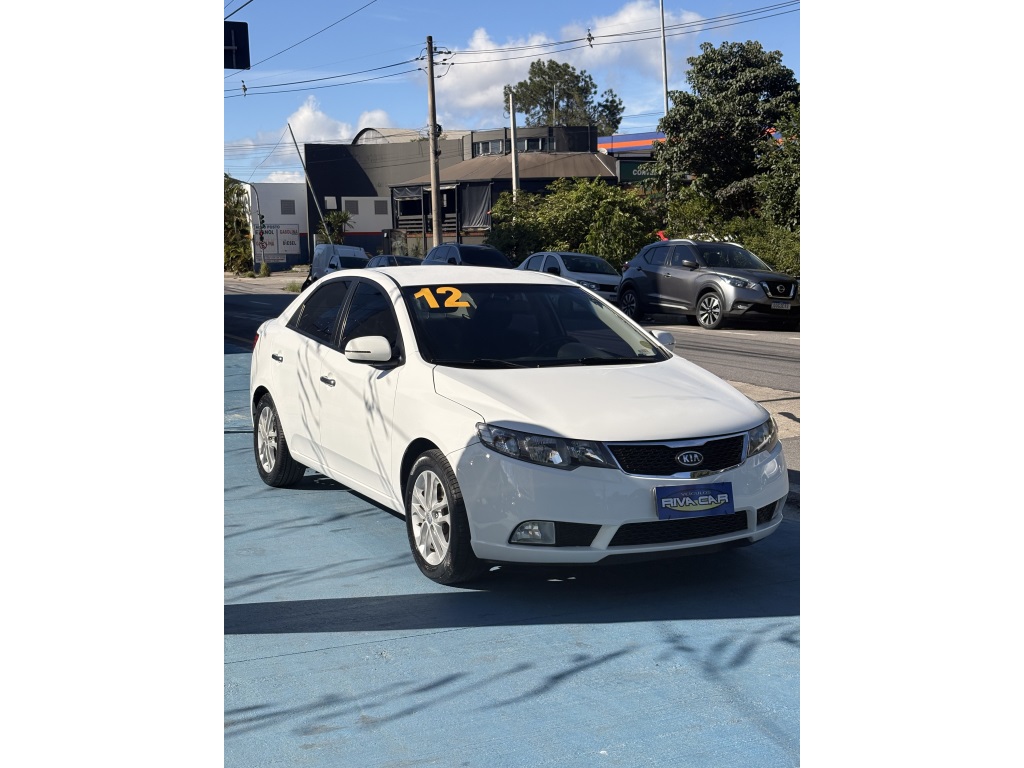 KIA CERATO
