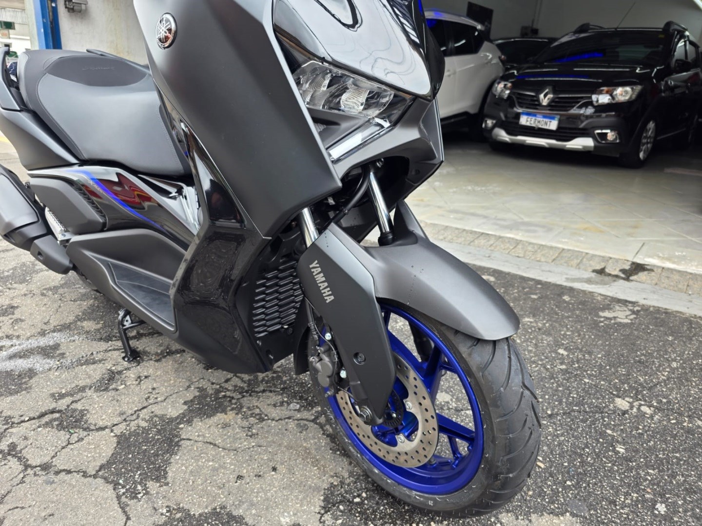 YAMAHA XMAX 300 CONNECTED ABS