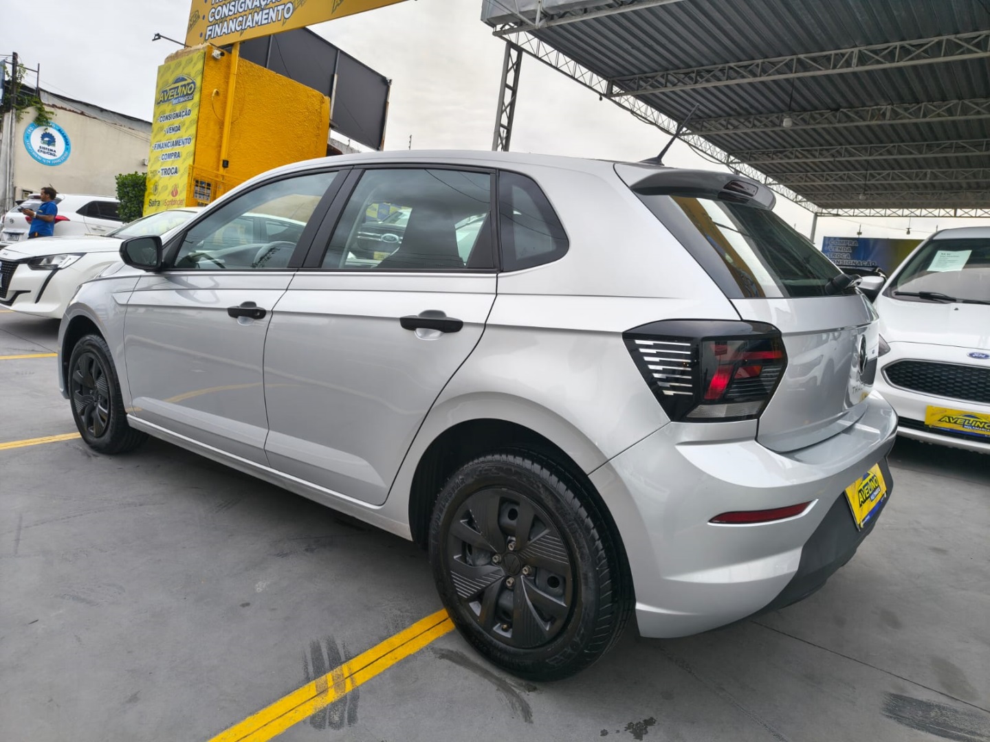VOLKSWAGEN POLO