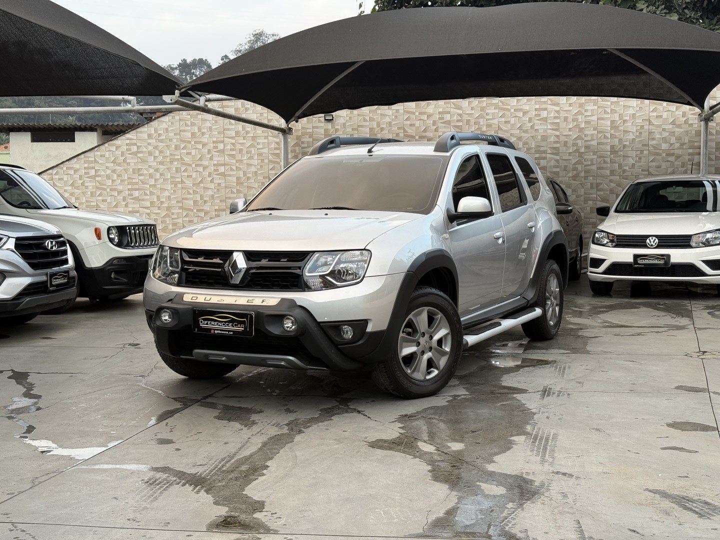 RENAULT DUSTER