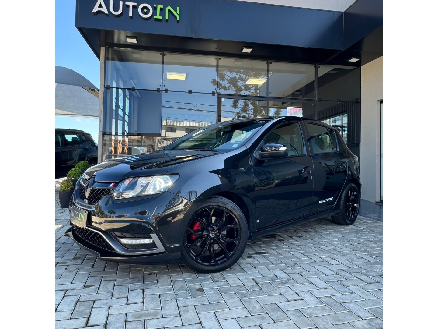 RENAULT SANDERO