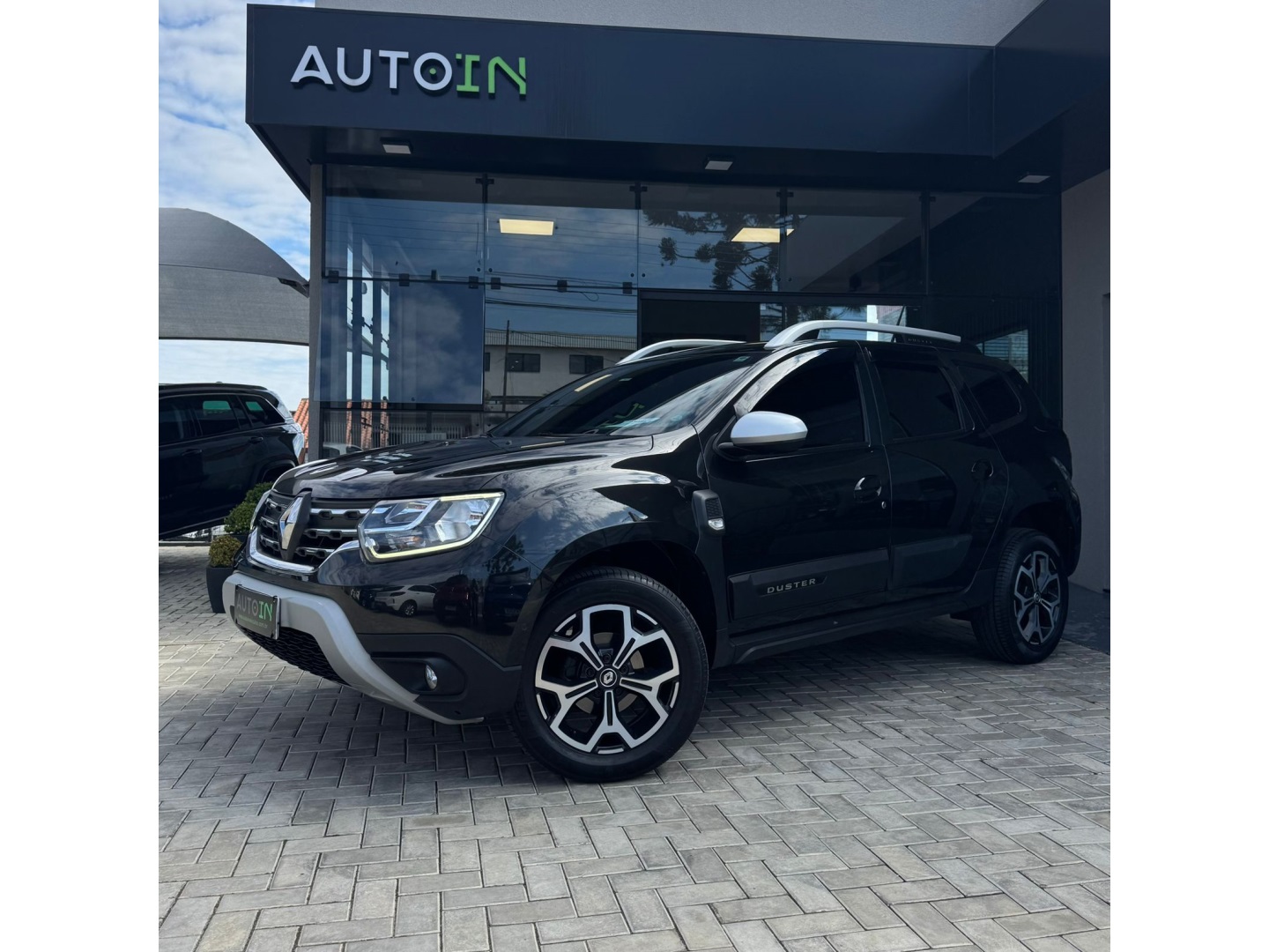 RENAULT DUSTER