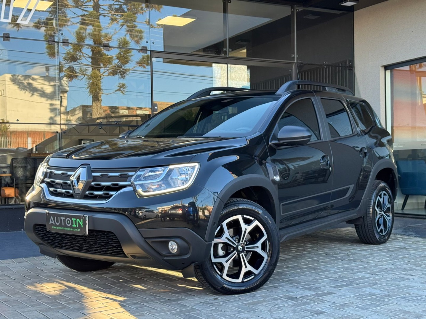 RENAULT DUSTER