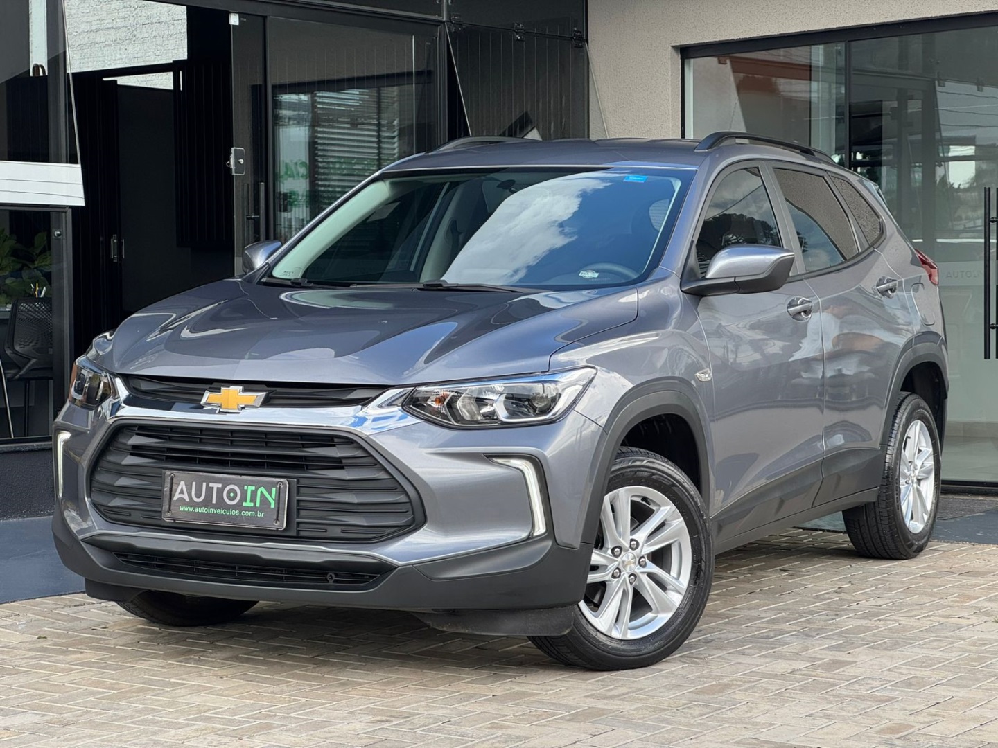 CHEVROLET TRACKER