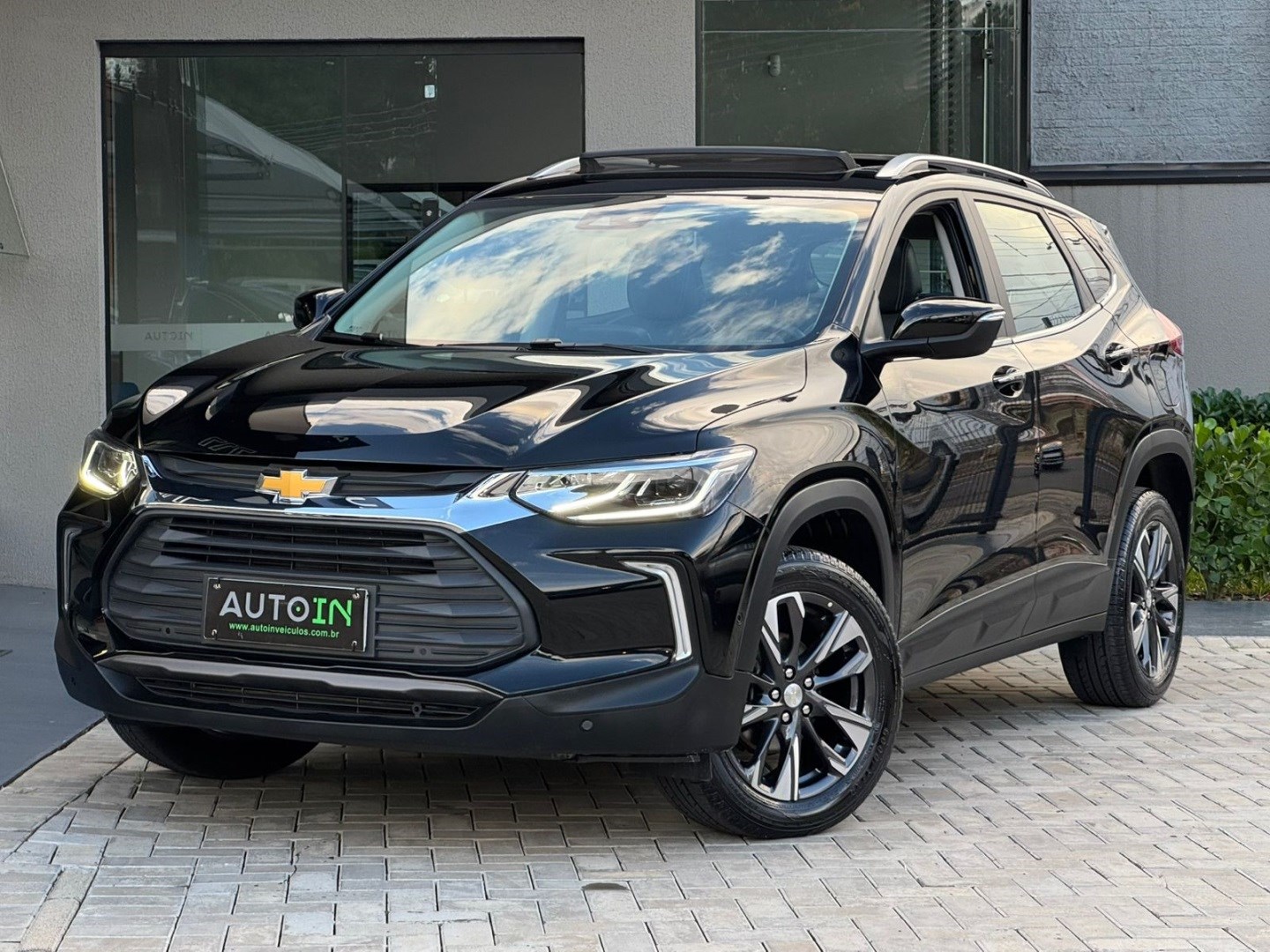 CHEVROLET TRACKER