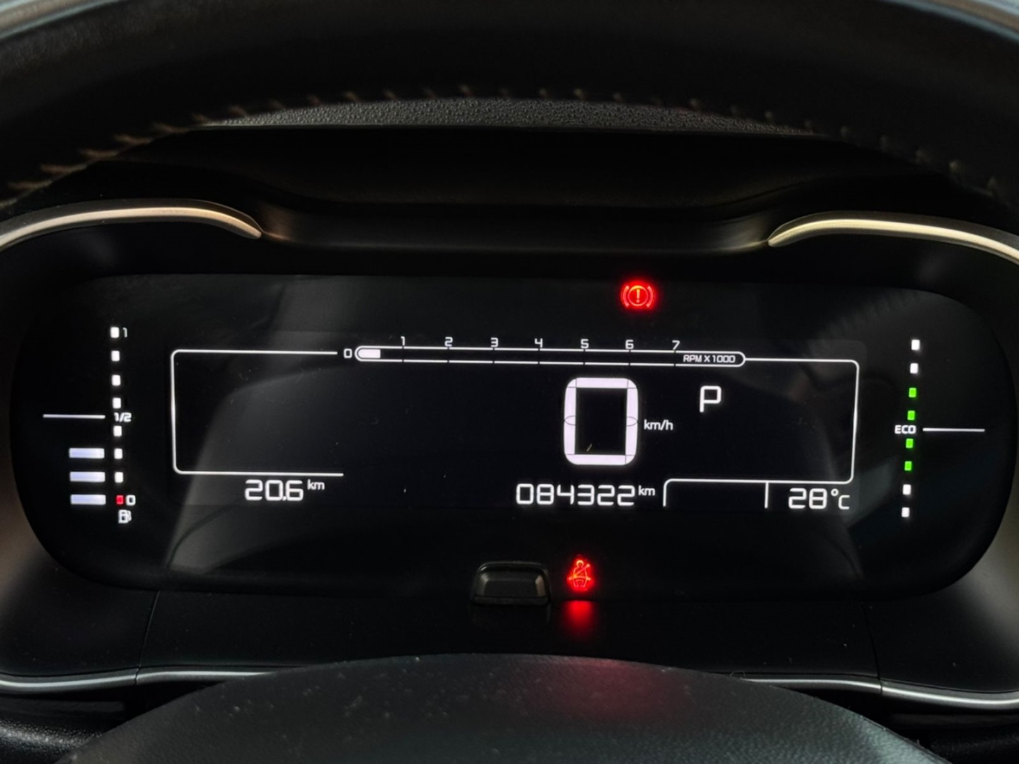 Citroën C4 Cactus 1.6 16V Flex 4P Feel Pack Automático - foto 8