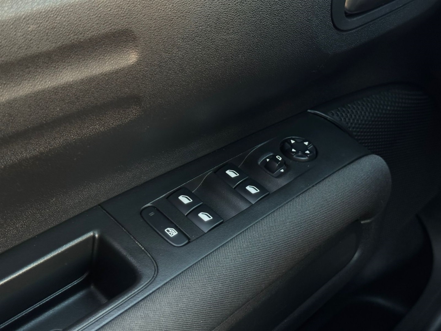 Citroën C4 Cactus 1.6 16V Flex 4P Feel Pack Automático - foto 12