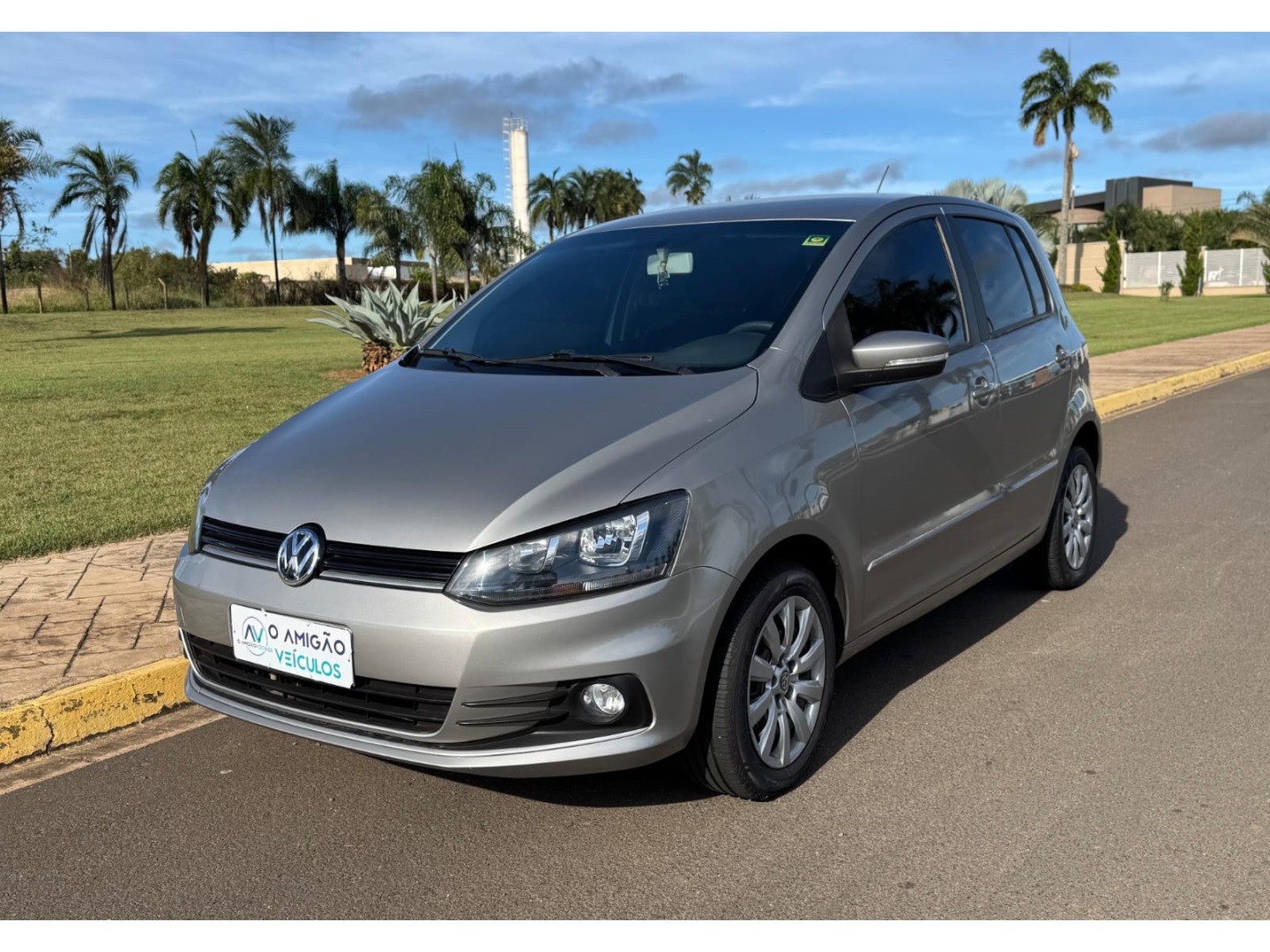 VOLKSWAGEN FOX