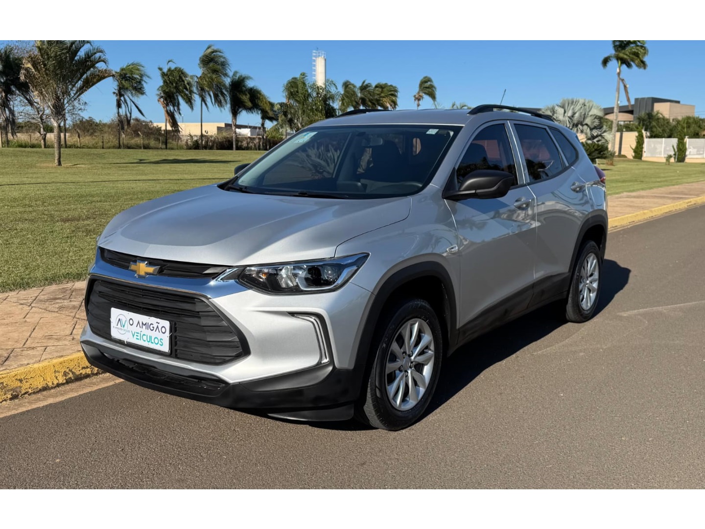 CHEVROLET TRACKER