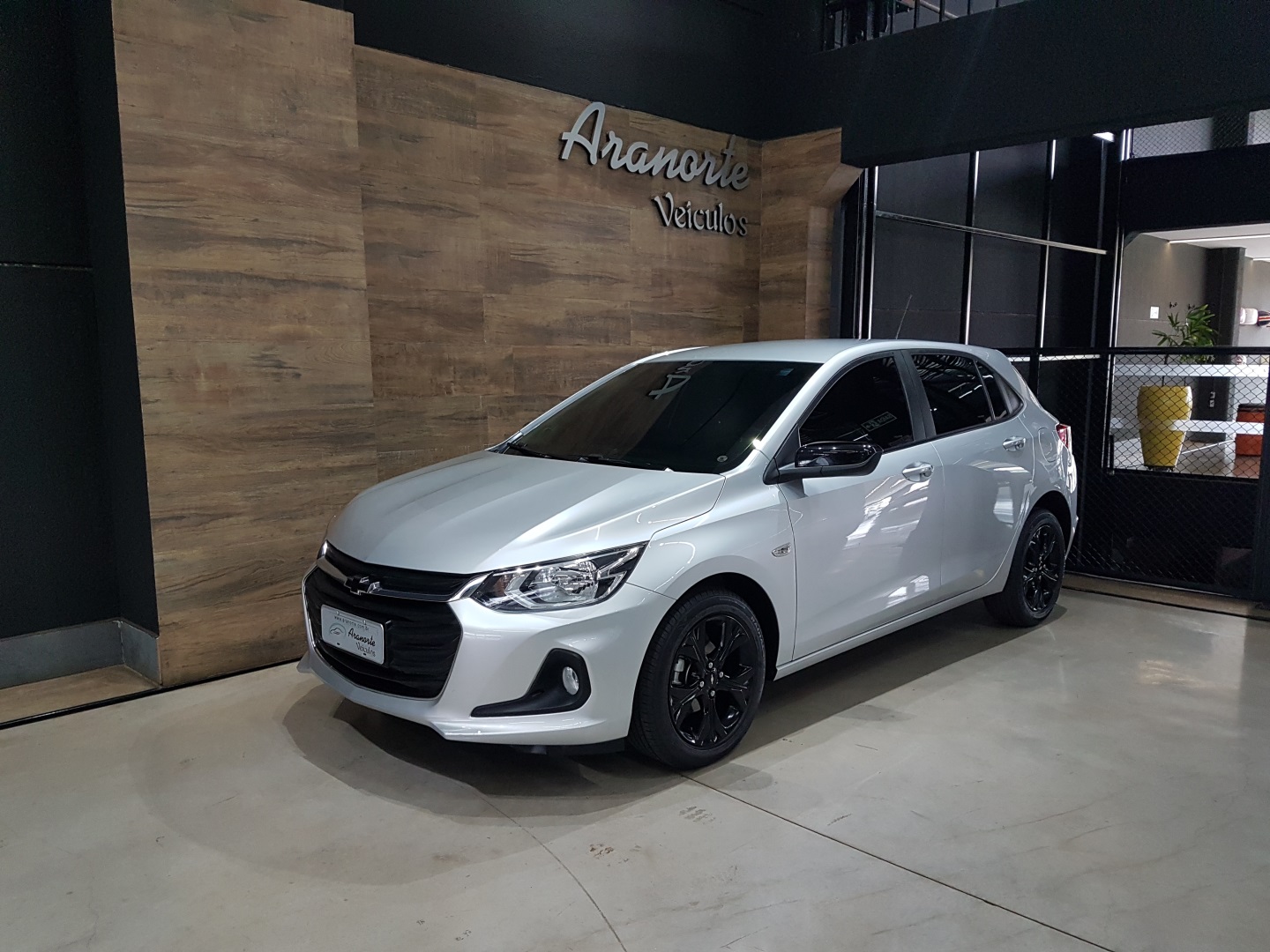 Chevrolet Onix 1.0 Turbo Flex LTZ Manual - foto 2