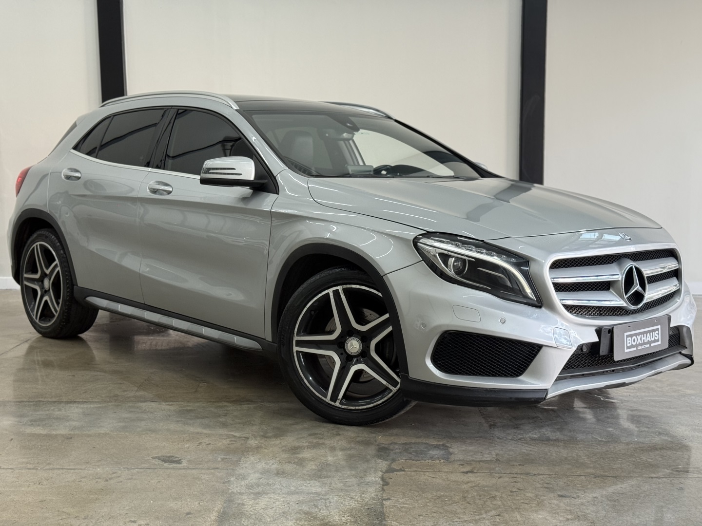 MERCEDES-BENZ GLA 250