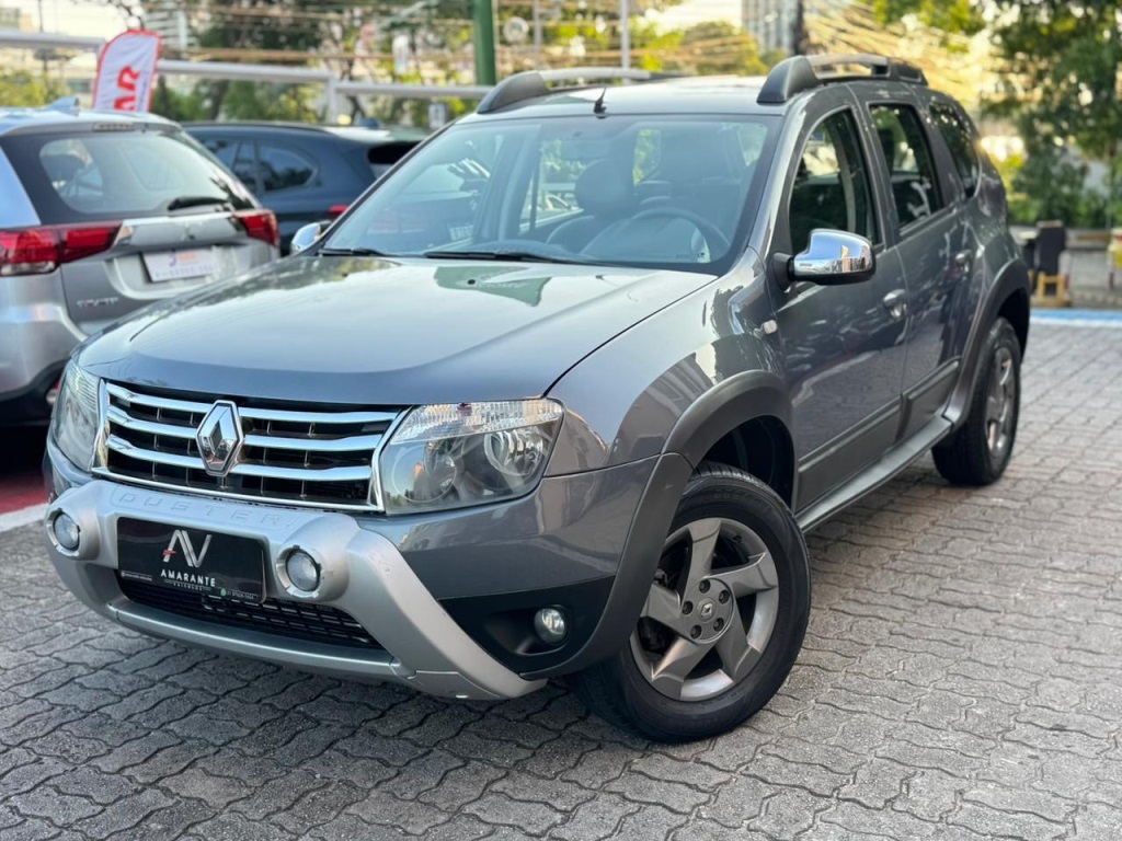 RENAULT DUSTER