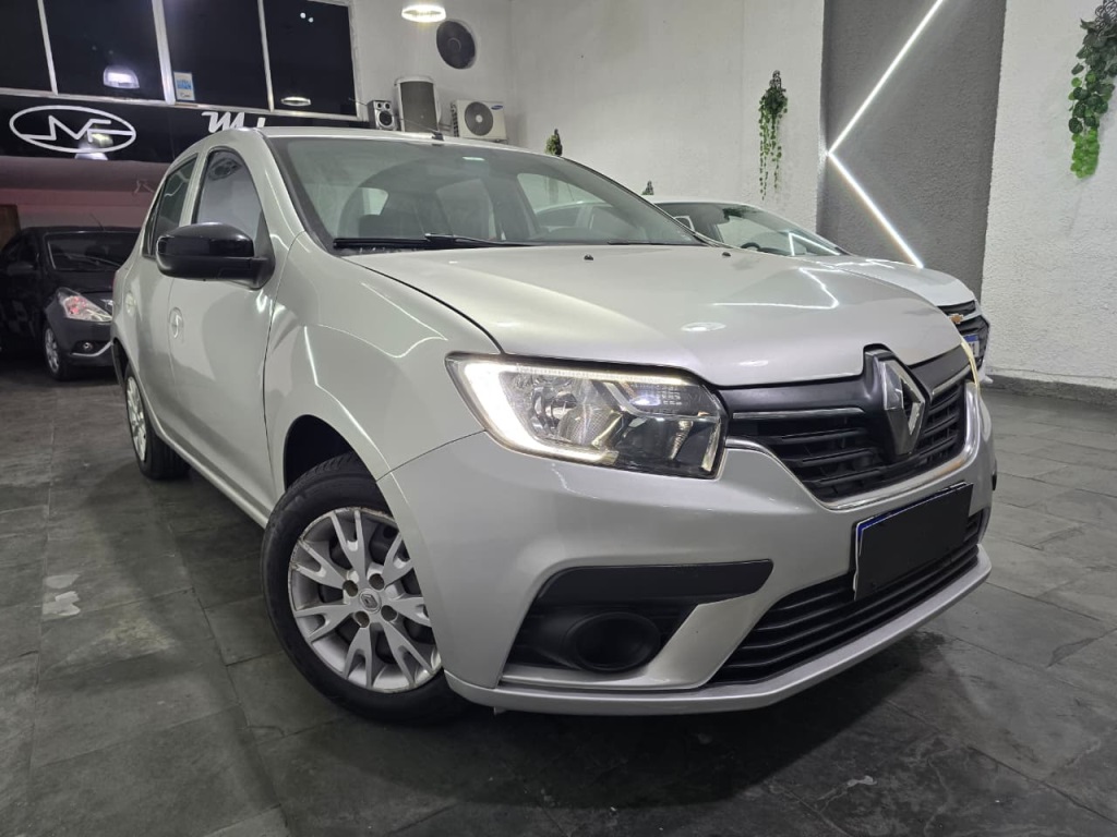 RENAULT LOGAN