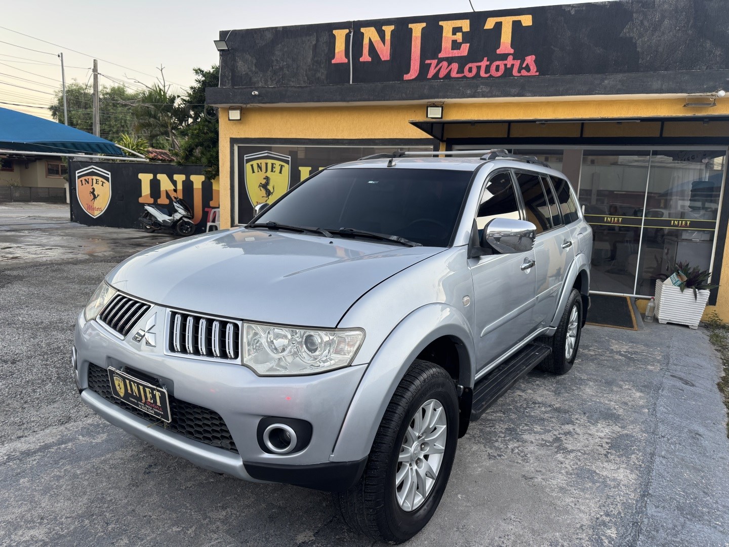 MITSUBISHI PAJERO DAKAR