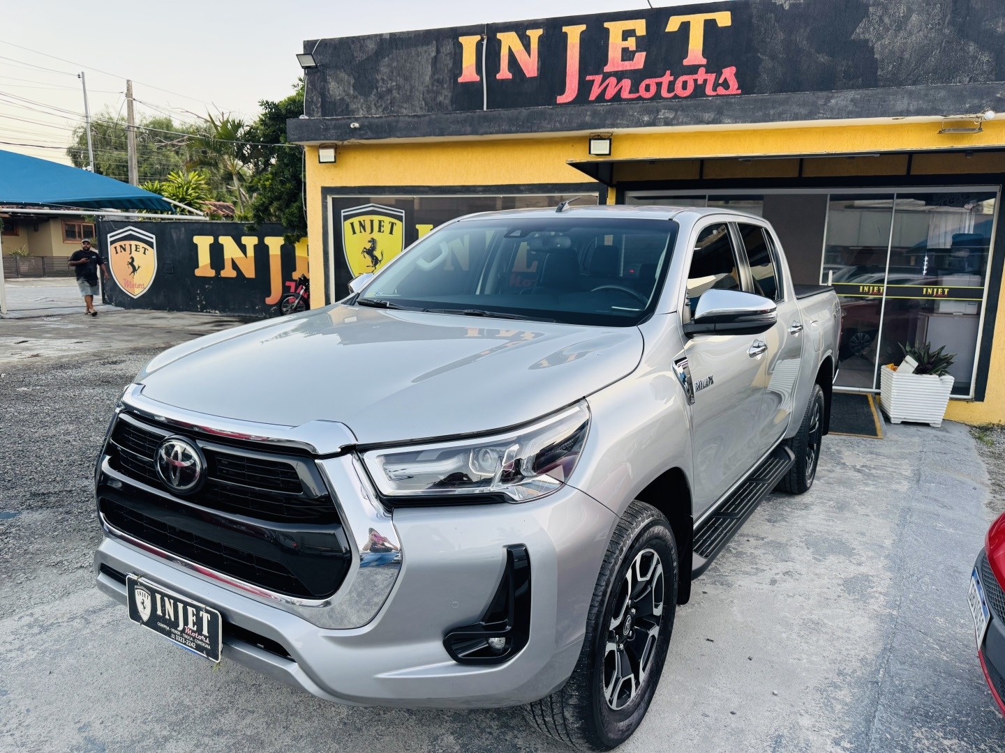 TOYOTA HILUX