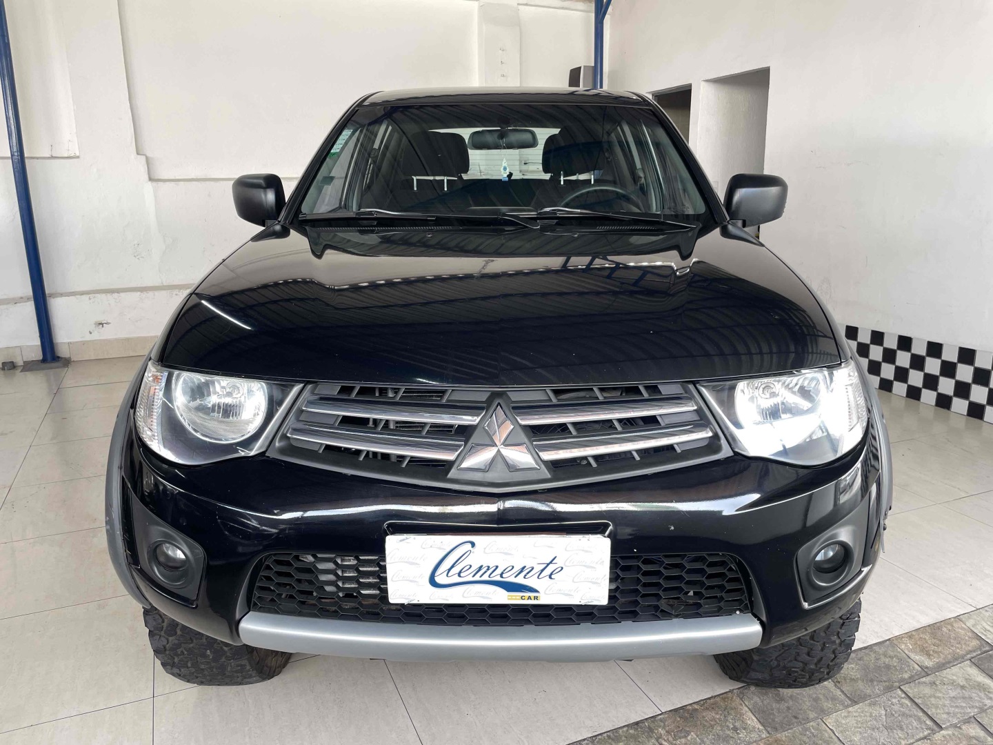 MITSUBISHI L200 TRITON