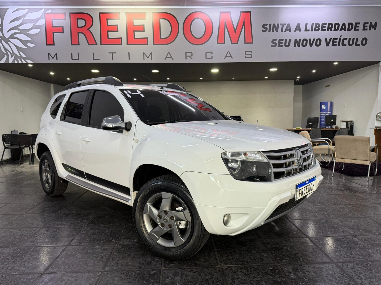 RENAULT DUSTER