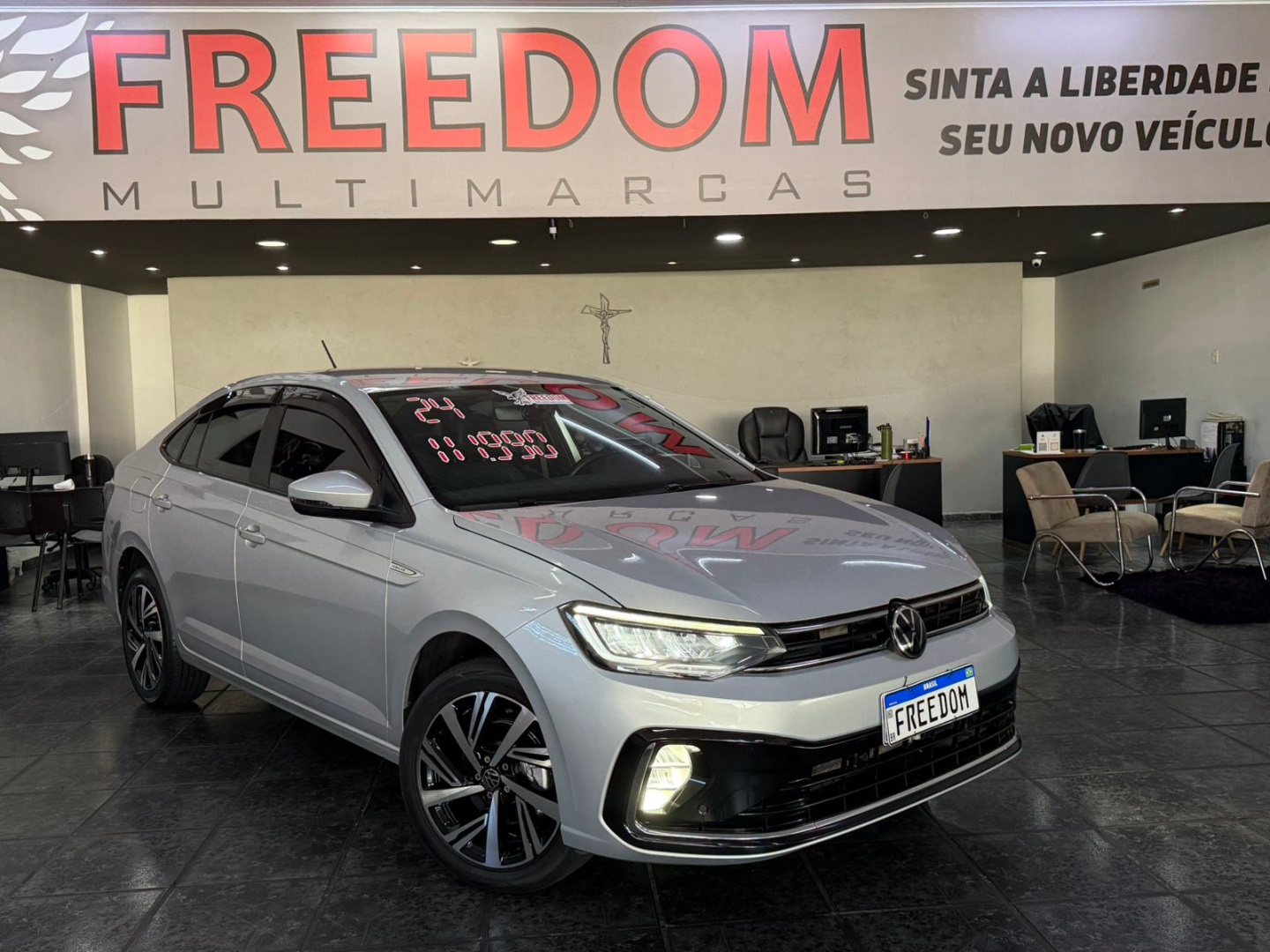 VOLKSWAGEN VIRTUS