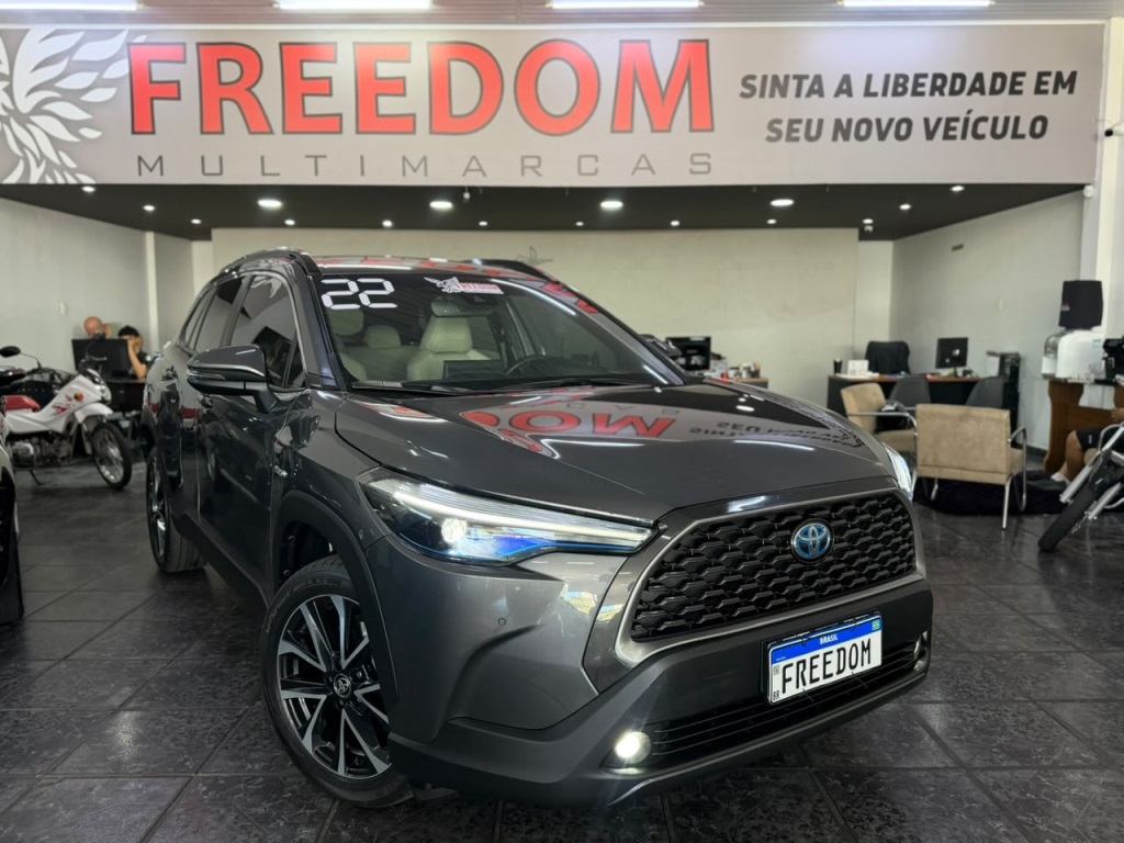 TOYOTA COROLLA CROSS