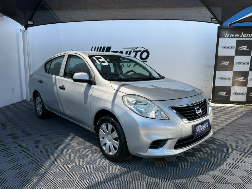 NISSAN VERSA
