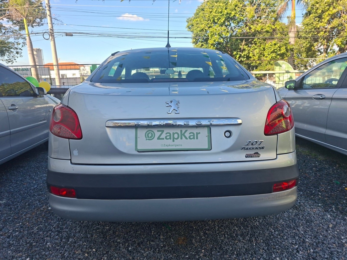 PEUGEOT 207