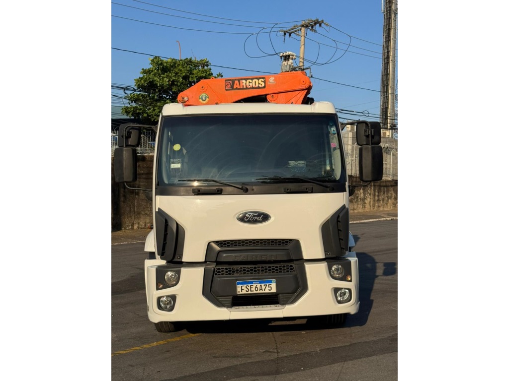 FORD CARGO 2423