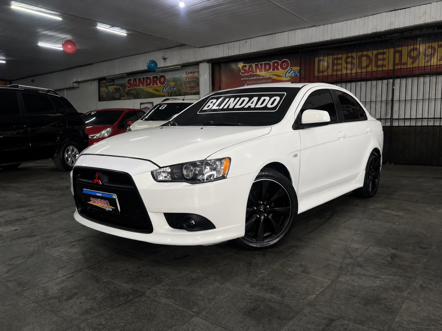 MITSUBISHI LANCER