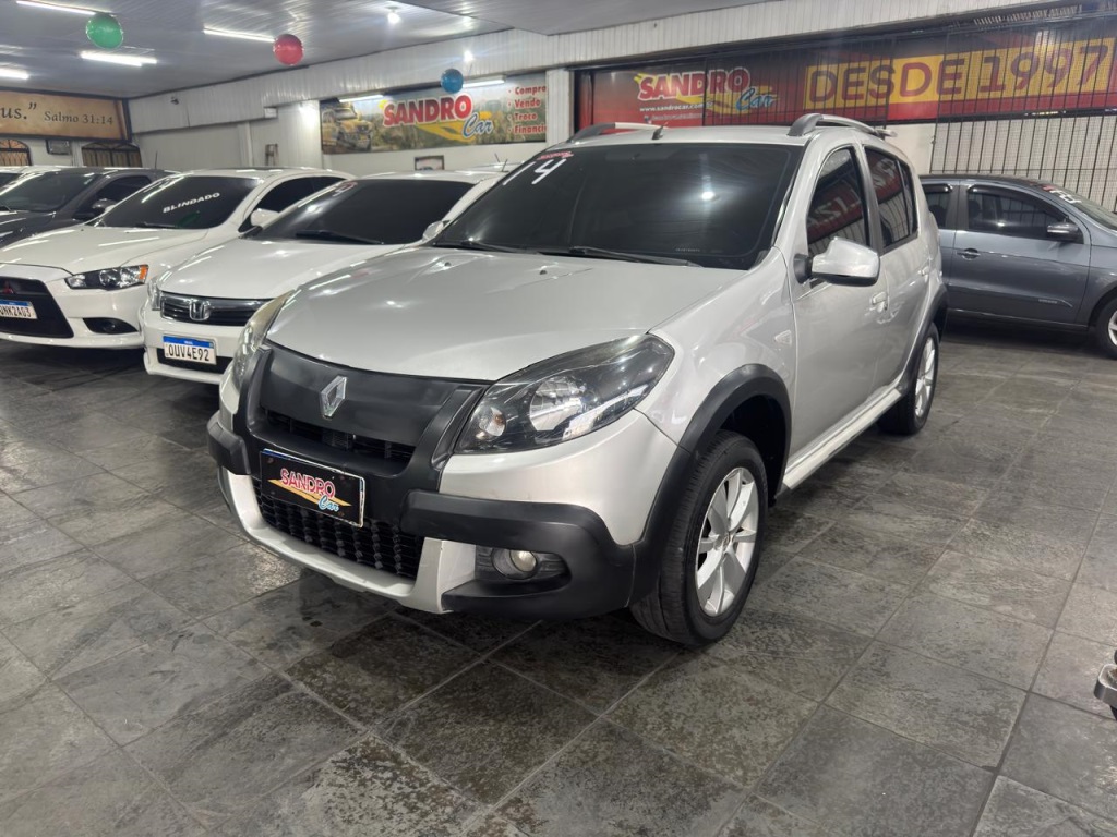 RENAULT SANDERO