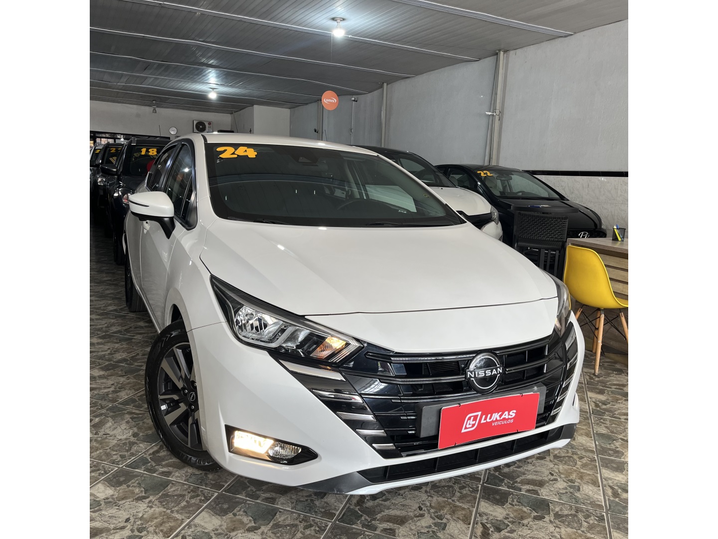 NISSAN VERSA