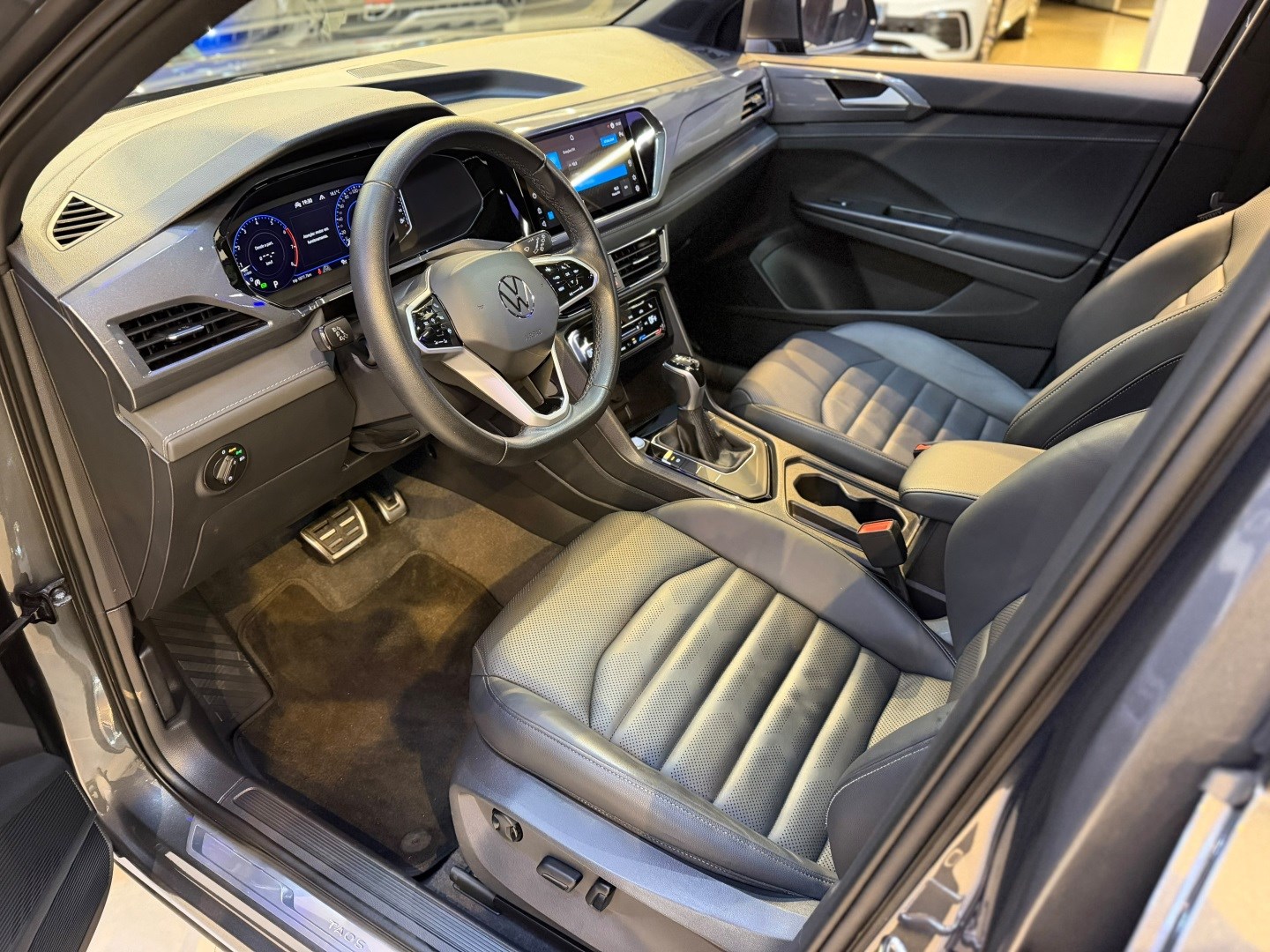 Volkswagen Taos 1.4 250 TSI Total Flex Highline Automático - foto 17