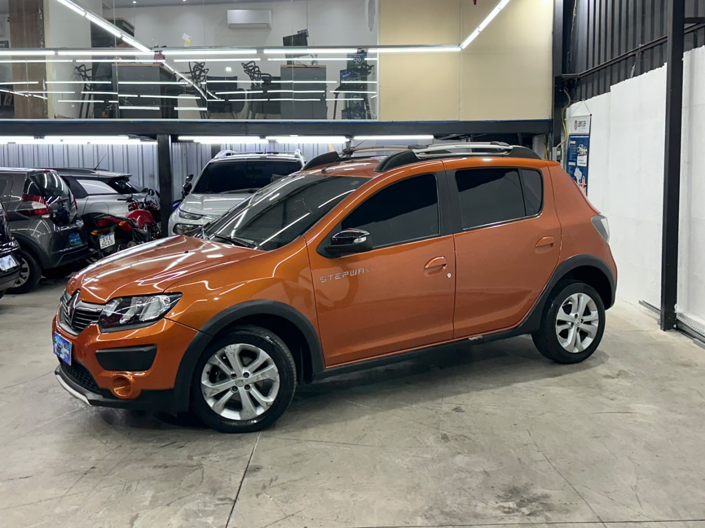 RENAULT SANDERO