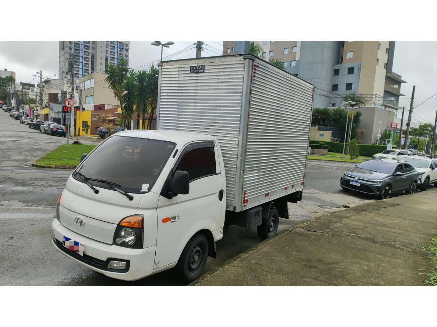 HYUNDAI HR