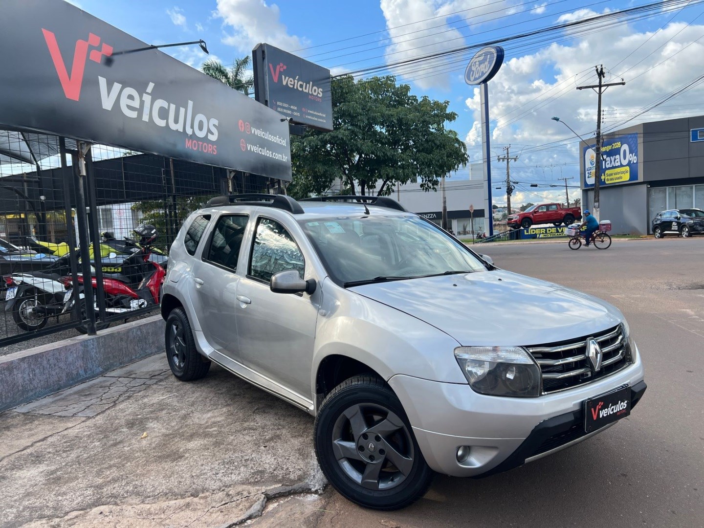 RENAULT DUSTER