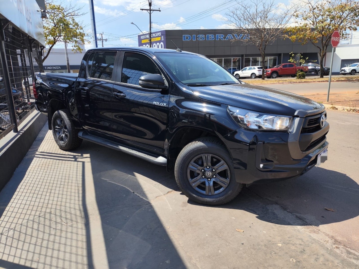 TOYOTA HILUX
